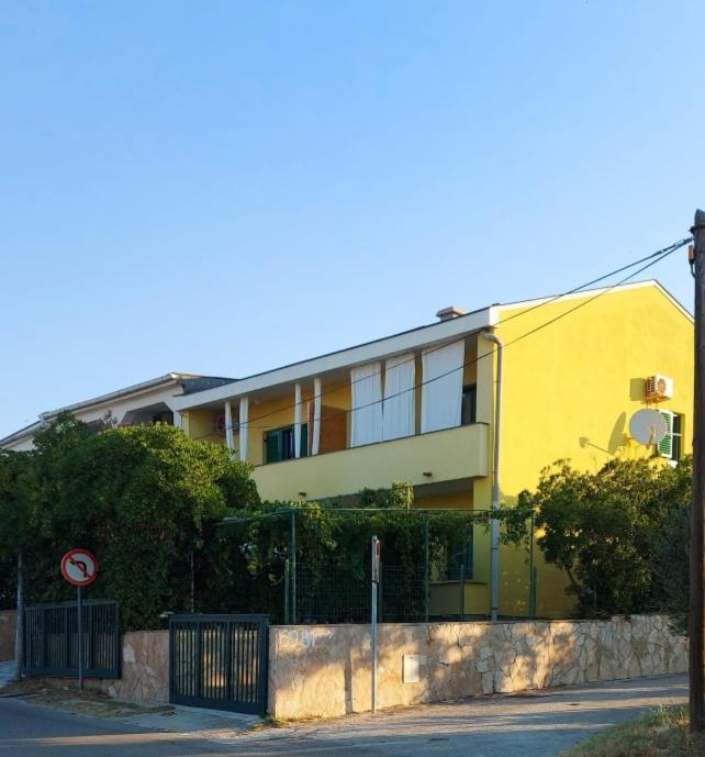 Apartments Kate باغ المظهر الخارجي الصورة